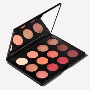 MAC Art Library Nude Model Eyeshadow Palette NWOT